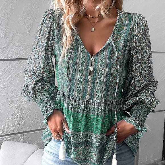 Green Boho Women Ditsy Floral Print Tassel Tie Neck Lantern Sleeve Peplum Blouse - Picture 4 of 5